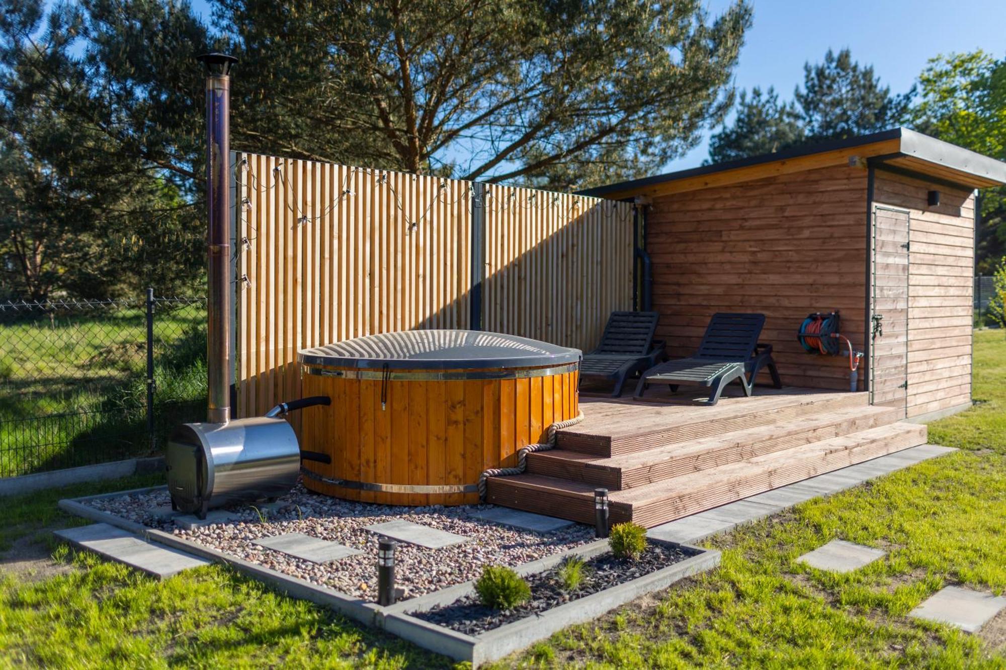 Westfalowachatka Domek Z Jacuzzi 萨希诺 外观 照片